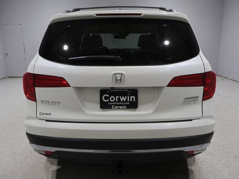 Used 2017 Honda Pilot Touring image 3