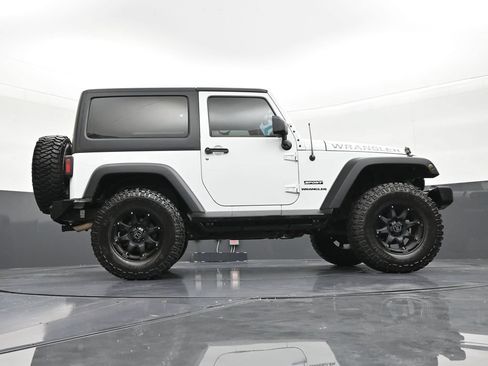 Used 2017 Jeep Wrangler Sport w/ Quick Order Package 24S AWD/4WD image 25