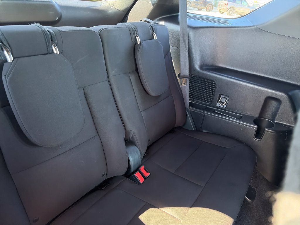 Used 2020 Ford Explorer XLT AWD/4WD image 37