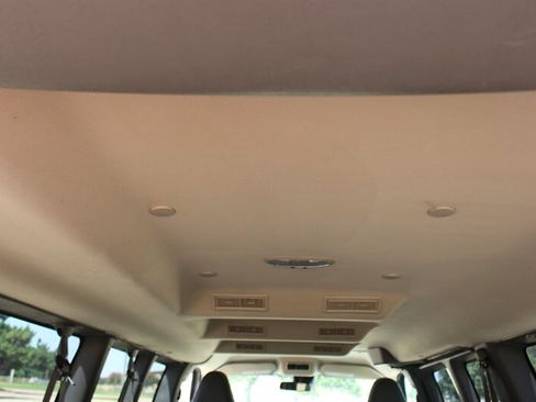 Used 2020 Chevrolet Express 3500 LT w/ LT Preferred Equipment Group RWD image 11