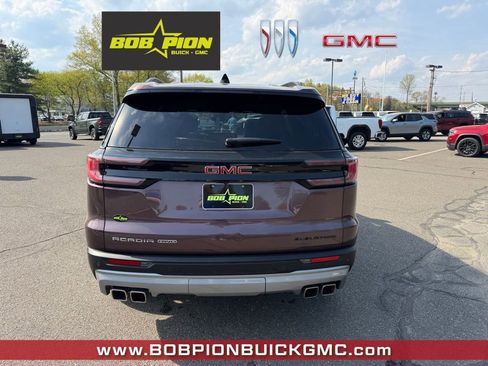 Used 2024 GMC Acadia Elevation w/ Luxury Package AWD/4WD image 4