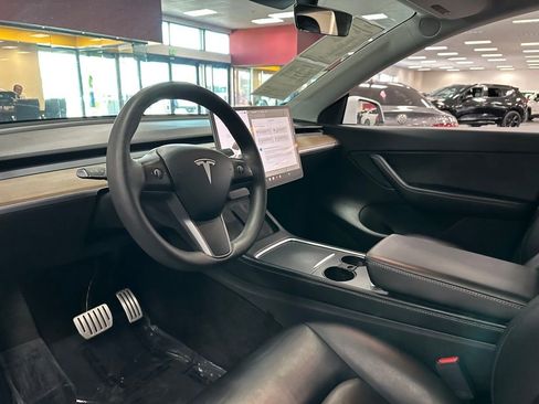 Used 2022 Tesla Model Y Performance image 13