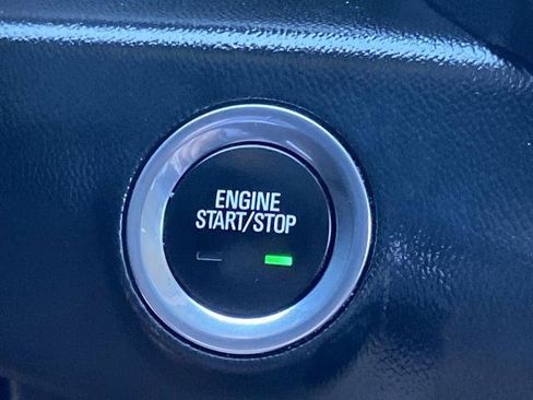 Used 2022 GMC Terrain AT4 w/ Infotainment Package II image 13