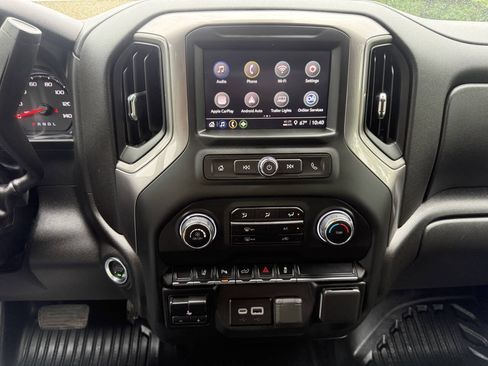 Used 2025 Chevrolet Silverado 2500 W/T w/ WT/CX Safety Package AWD/4WD image 12
