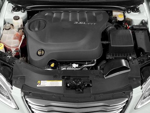 Used 2014 Chrysler 200 LX image 31