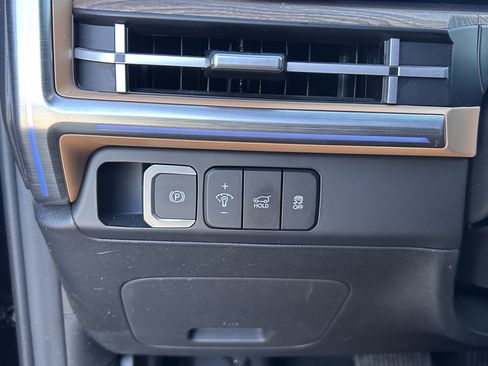 Used 2025 Hyundai Santa Fe Limited image 20