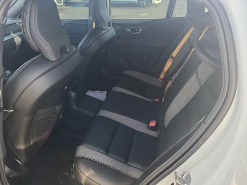 Used 2024 Volvo V60 T8 Polestar image 6