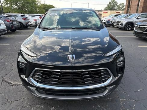 Certified 2024 Buick Encore GX Preferred FWD image 2