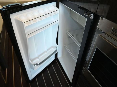 Used 2014 Mercedes-Benz Sprinter 3500 image 42