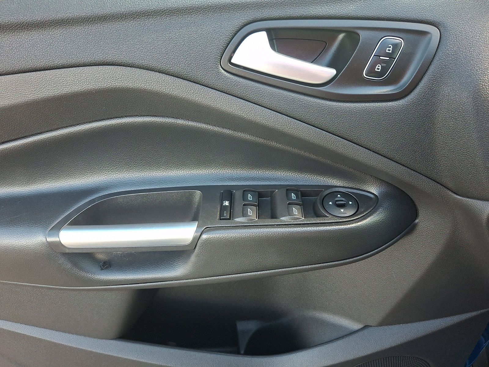 Used 2018 Ford Escape SEL AWD/4WD image 13