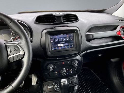 Used 2018 Jeep Renegade Trailhawk w/ Cold Weather Group II image 6