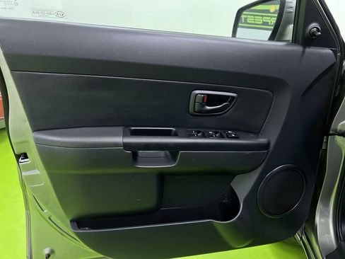 Used 2013 Kia Soul FWD image 16