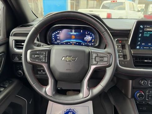 Used 2023 Chevrolet Suburban RST w/ Luxury Package image 15