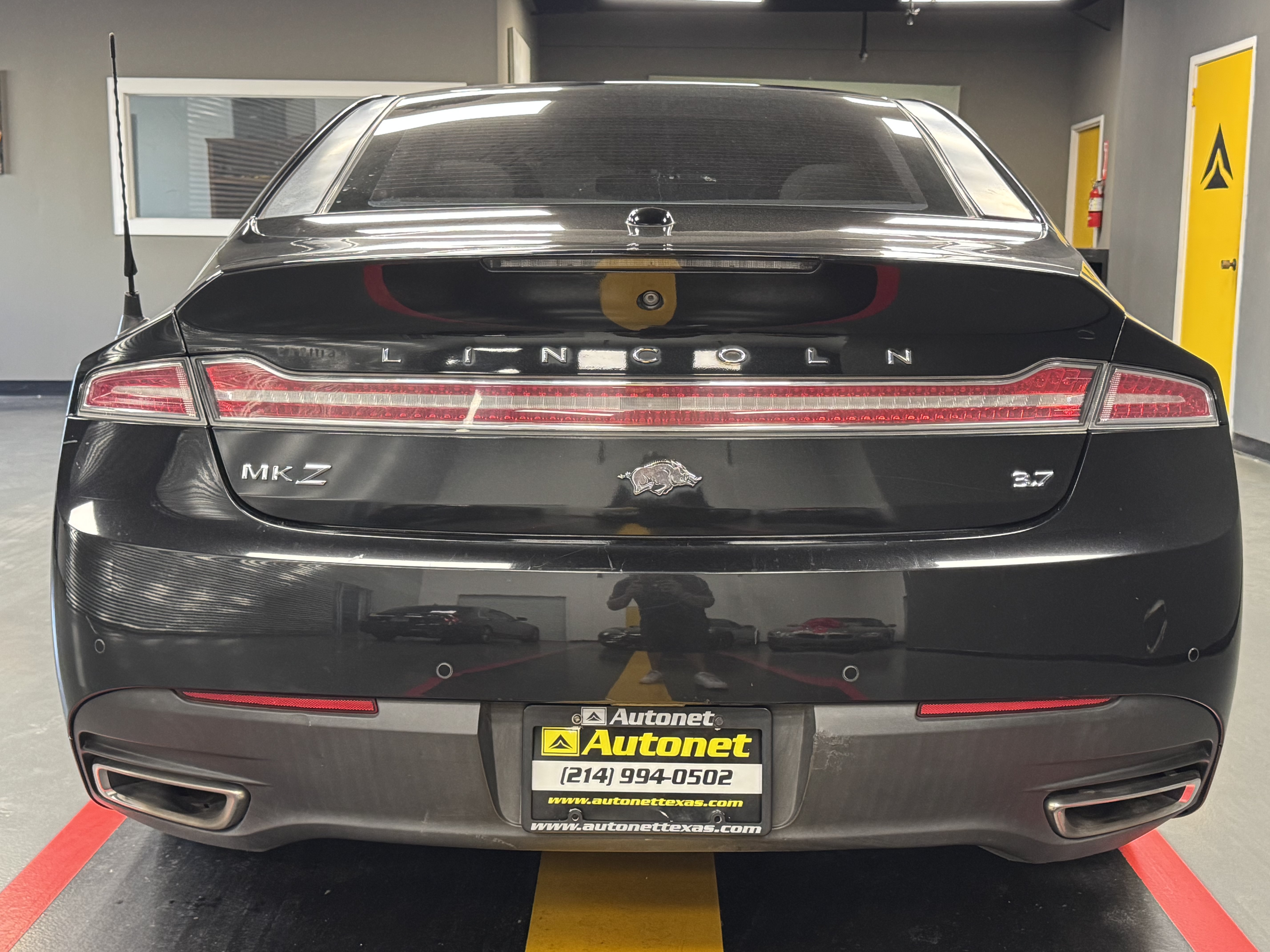 Used 2014 Lincoln MKZ w/ Equipment Group 102A Reserve FWD image 5