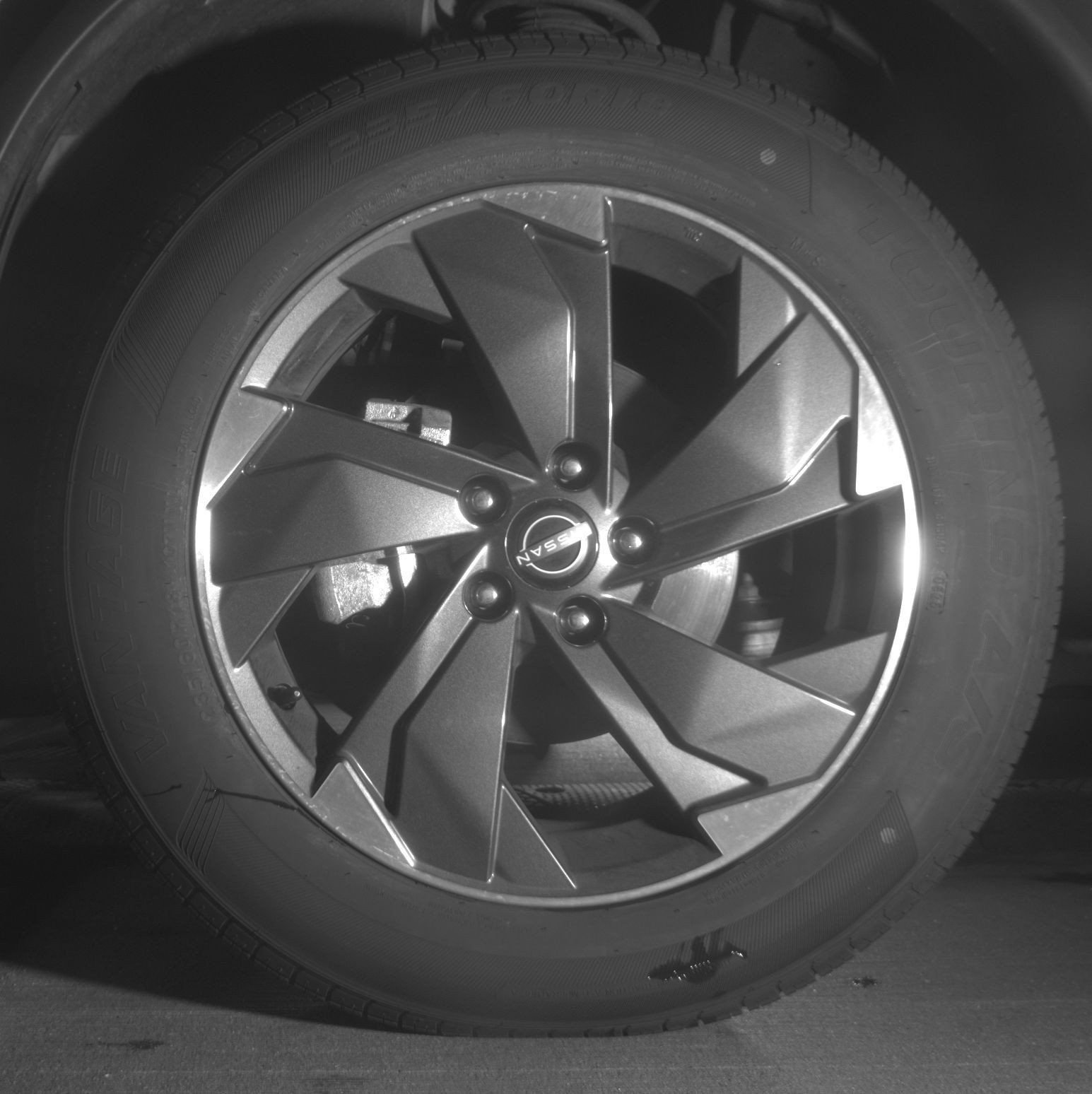 Used 2025 Nissan Rogue SV AWD/4WD image 13