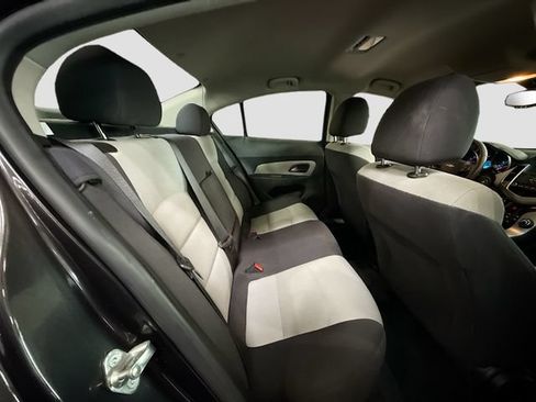 Used 2014 Chevrolet Cruze LS FWD image 21
