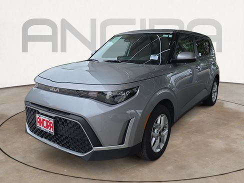 Certified 2025 Kia Soul LX image 4