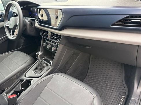 Certified 2023 Volkswagen Taos SE w/ Black Wheel Package image 20