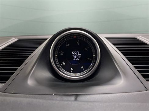 Used 2017 Porsche Macan GTS w/ Premium Package Plus image 32