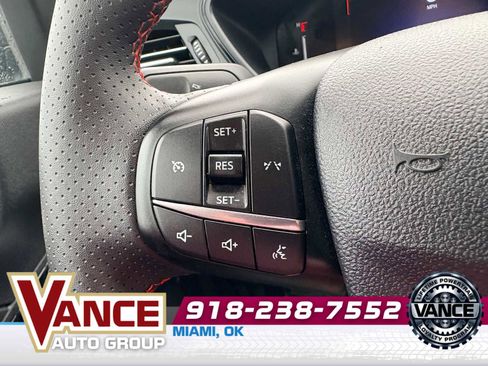Used 2025 Ford Escape ST-Line AWD/4WD image 29