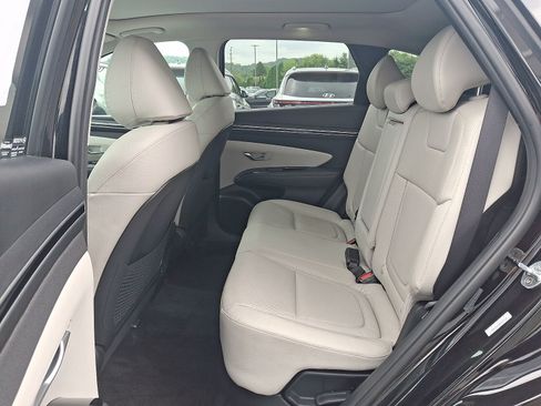 Used 2022 Hyundai Tucson Limited AWD/4WD image 12