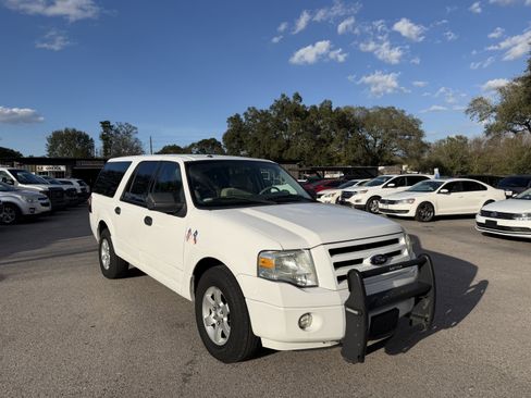 Used 2013 Ford Expedition EL XL image 3