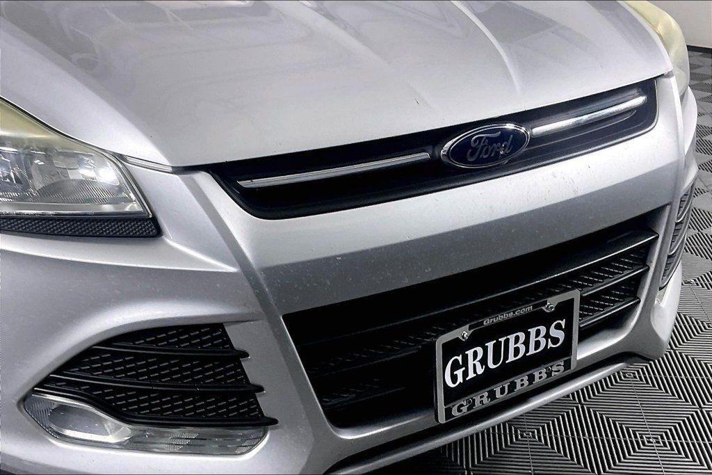 Used 2013 Ford Escape SE FWD image 31