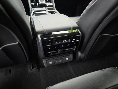 Used 2023 Acura MDX SH-AWD w/ Advance Package image 19