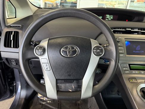 Used 2015 Toyota Prius Two image 20