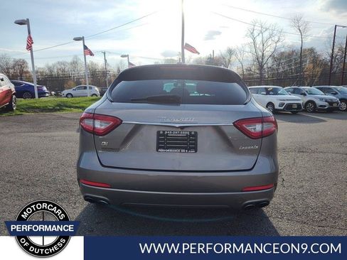 Used 2019 Maserati Levante AWD/4WD image 4
