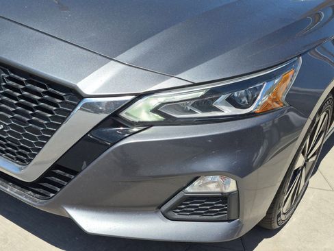 Used 2021 Nissan Altima 2.5 SV AWD/4WD image 11