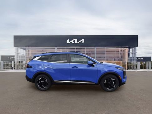 New 2026 Kia Sportage EX w/ EX Panorama Roof Package FWD image 2