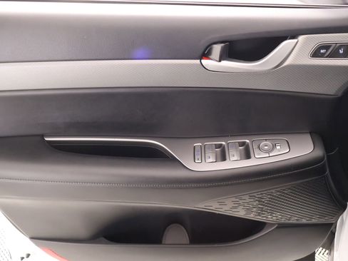 Certified 2025 Hyundai Palisade SEL image 17