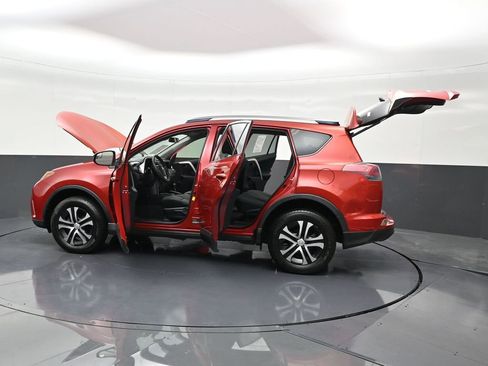 Used 2017 Toyota RAV4 LE image 36