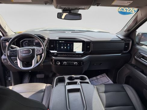 Used 2023 GMC Sierra 1500 SLT AWD/4WD image 23