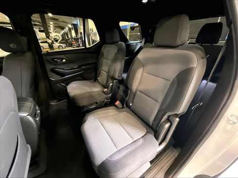 Used 2022 Chevrolet Traverse LT AWD/4WD image 15