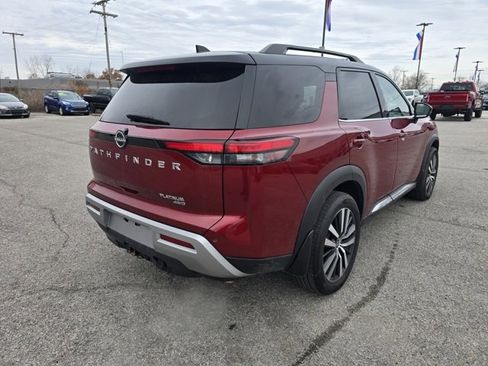 Used 2022 Nissan Pathfinder Platinum image 3