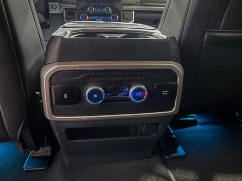 Used 2024 Ford Expedition XLT image 22