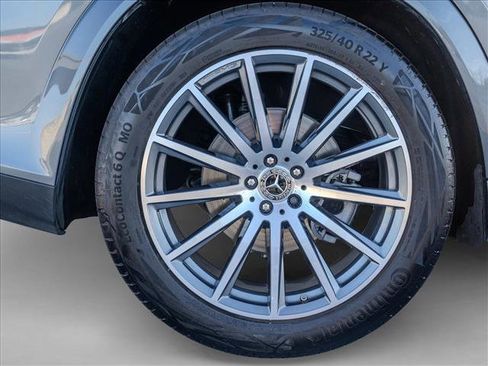 Used 2025 Mercedes-Benz GLS 450 4MATIC image 12