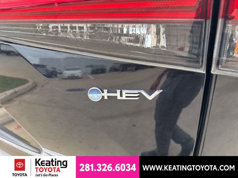Certified 2025 Toyota Highlander Platinum AWD/4WD image 15
