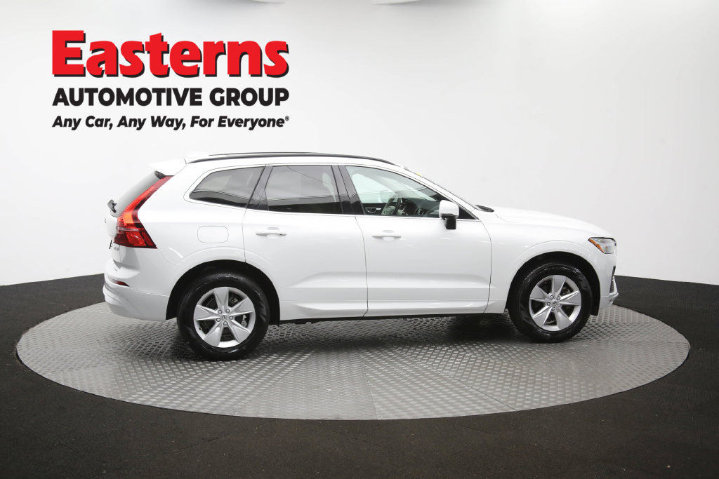 Used 2022 Volvo XC60 B5 Momentum AWD/4WD image 45