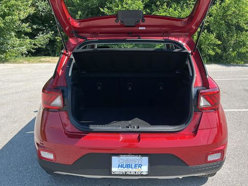 Used 2025 Hyundai Venue SEL FWD image 5
