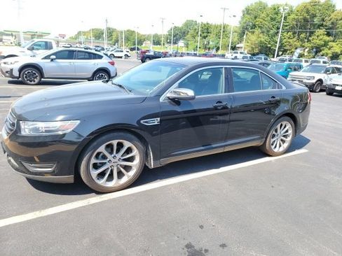 Used 2018 Ford Taurus Limited AWD/4WD image 1
