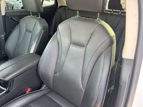 Used 2021 Buick Envision Essence w/ Sport Touring Package FWD image 19