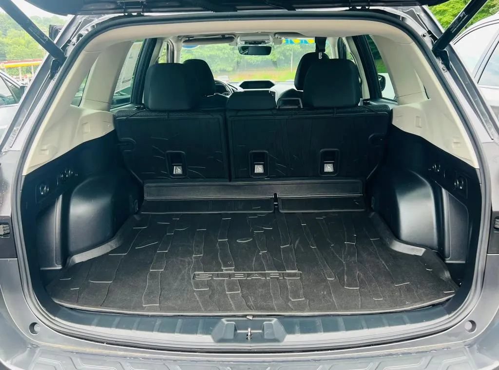 Used 2020 Subaru Forester Premium AWD/4WD image 24
