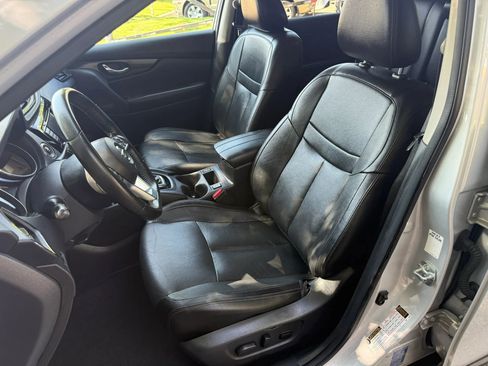 Used 2018 Nissan Rogue SL FWD image 10