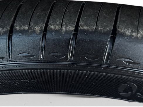 Used 2006 Cadillac XLR image 43