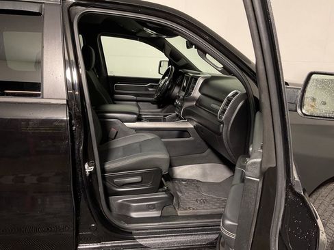 Used 2019 RAM 1500 Big Horn image 31