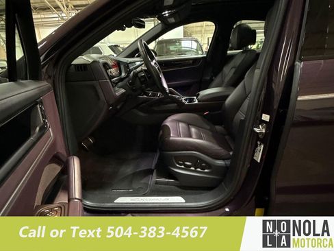 Used 2024 Porsche Cayenne S image 17