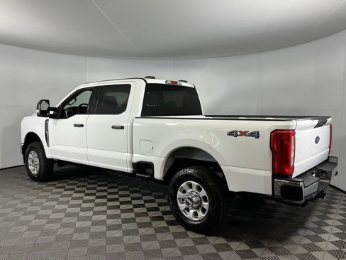 Used 2023 Ford F250 XLT w/ Snow Plow Prep Package image 8